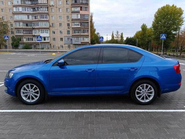 Синий Шкода Октавия, объемом двигателя 1.6 л и пробегом 227 тыс. км за 12500 $, фото 5 на Automoto.ua
