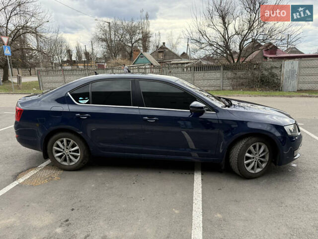 Синий Шкода Октавия, объемом двигателя 1.6 л и пробегом 237 тыс. км за 11300 $, фото 2 на Automoto.ua