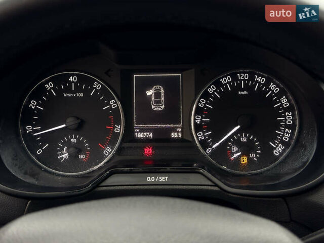 Синій Шкода Октавія, об'ємом двигуна 1.4 л та пробігом 180 тис. км за 9900 $, фото 22 на Automoto.ua