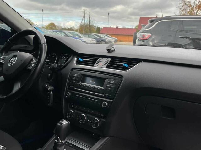 Синий Шкода Октавия, объемом двигателя 2 л и пробегом 285 тыс. км за 11999 $, фото 18 на Automoto.ua