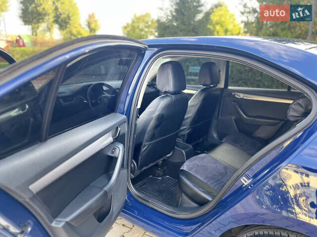 Синий Шкода Октавия, объемом двигателя 1.6 л и пробегом 262 тыс. км за 8500 $, фото 51 на Automoto.ua