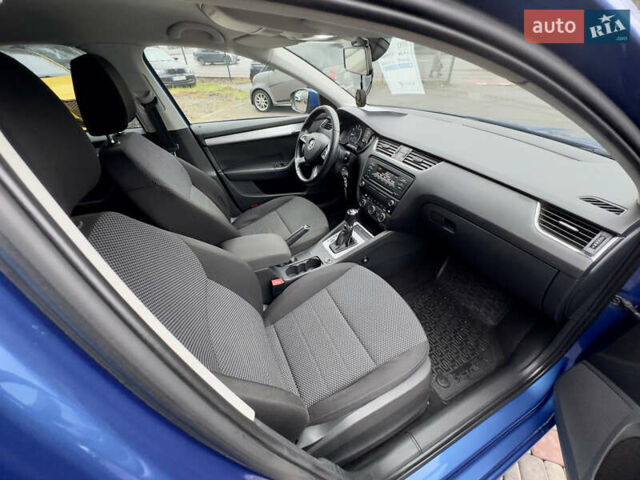 Синій Шкода Октавія, об'ємом двигуна 1.4 л та пробігом 180 тис. км за 9900 $, фото 31 на Automoto.ua