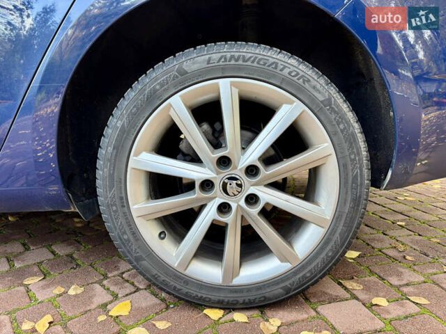 Шкода Октавія 2015 у Києві на Automoto.ua Синій Шкода Октавія, об'ємом двигуна 1.6 л та пробігом 260 тис. км за 11600 $, фото 7 на Automoto.ua