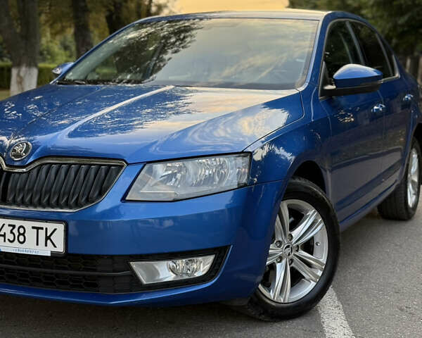 Синий Шкода Октавия, объемом двигателя 1.8 л и пробегом 133 тыс. км за 13800 $, фото 2 на Automoto.ua