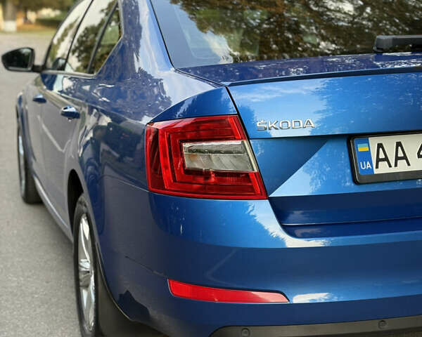 Синий Шкода Октавия, объемом двигателя 1.8 л и пробегом 133 тыс. км за 13800 $, фото 12 на Automoto.ua