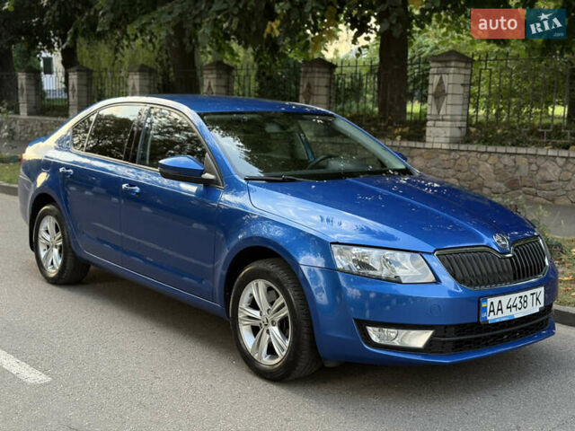 Синий Шкода Октавия, объемом двигателя 1.8 л и пробегом 133 тыс. км за 13800 $, фото 5 на Automoto.ua