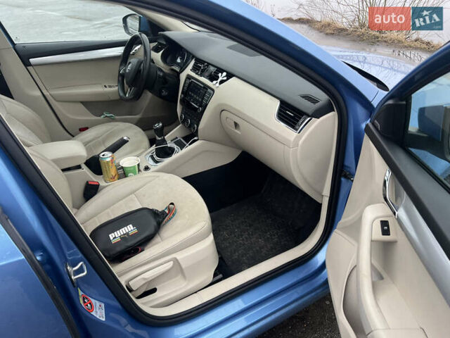 Синий Шкода Октавия, объемом двигателя 1.8 л и пробегом 172 тыс. км за 14000 $, фото 13 на Automoto.ua