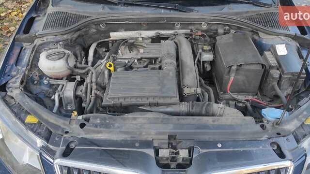 Синий Шкода Октавия, объемом двигателя 1.4 л и пробегом 231 тыс. км за 9700 $, фото 9 на Automoto.ua