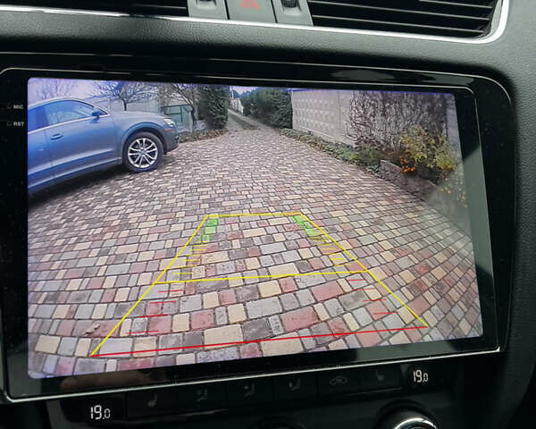 Синий Шкода Октавия, объемом двигателя 1.4 л и пробегом 122 тыс. км за 12500 $, фото 10 на Automoto.ua