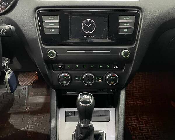 Синій Шкода Октавія, об'ємом двигуна 1.97 л та пробігом 390 тис. км за 11500 $, фото 18 на Automoto.ua