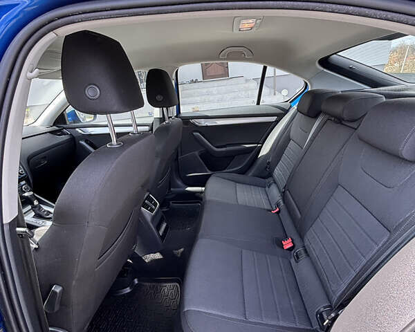 Синий Шкода Октавия, объемом двигателя 1.97 л и пробегом 291 тыс. км за 12300 $, фото 52 на Automoto.ua