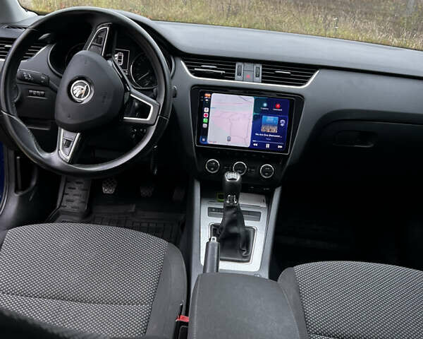 Синий Шкода Октавия, объемом двигателя 1.4 л и пробегом 122 тыс. км за 12500 $, фото 5 на Automoto.ua