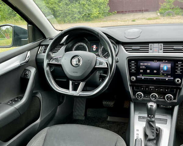 Синій Шкода Октавія, об'ємом двигуна 1.98 л та пробігом 168 тис. км за 15200 $, фото 4 на Automoto.ua