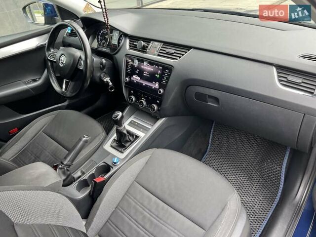 Синій Шкода Октавія, об'ємом двигуна 1.6 л та пробігом 225 тис. км за 13300 $, фото 16 на Automoto.ua