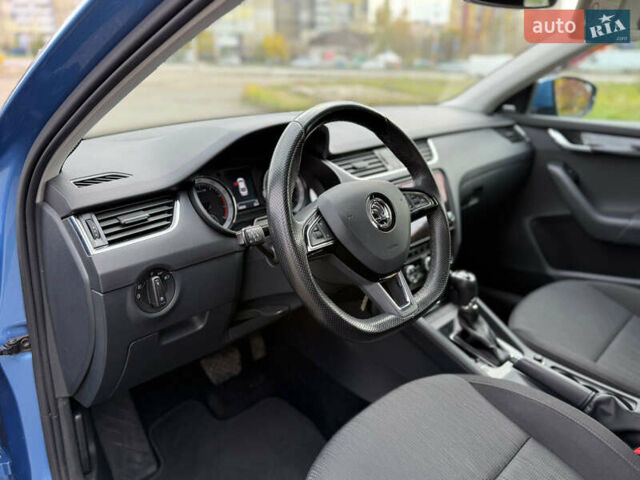 Шкода Октавия 2017 в Киеве на Automoto.ua Синий Шкода Октавия, объемом двигателя 1.8 л и пробегом 130 тыс. км за 16000 $, фото 10 на Automoto.ua