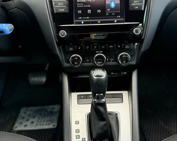 Синій Шкода Октавія, об'ємом двигуна 1.4 л та пробігом 180 тис. км за 11799 $, фото 16 на Automoto.ua