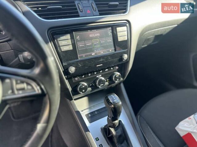 Шкода Октавия 2017 в Мукачеве на Automoto.ua Синий Шкода Октавия, объемом двигателя 1.4 л и пробегом 188 тыс. км за 12550 $, фото 20 на Automoto.ua