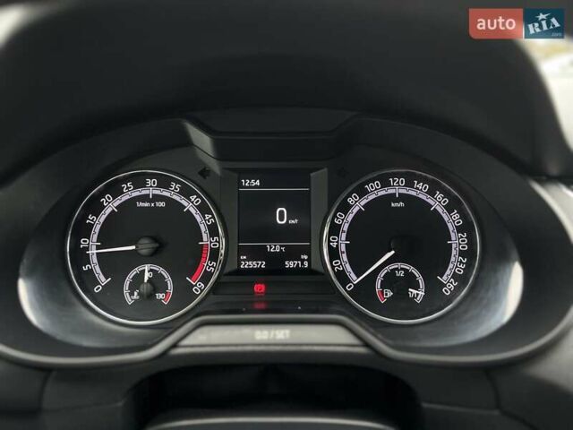 Синій Шкода Октавія, об'ємом двигуна 1.6 л та пробігом 225 тис. км за 13300 $, фото 22 на Automoto.ua