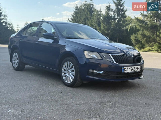 Синій Шкода Октавія, об'ємом двигуна 1.4 л та пробігом 180 тис. км за 11799 $, фото 2 на Automoto.ua