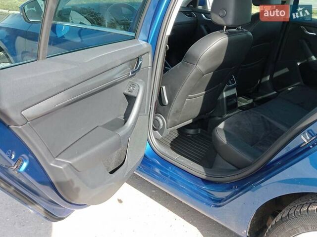 Синий Шкода Октавия, объемом двигателя 1.6 л и пробегом 243 тыс. км за 15700 $, фото 28 на Automoto.ua