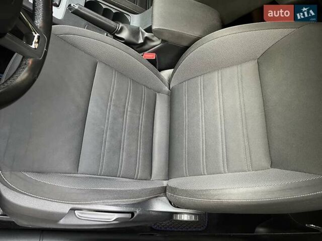 Синий Шкода Октавия, объемом двигателя 1.4 л и пробегом 180 тыс. км за 12500 $, фото 12 на Automoto.ua