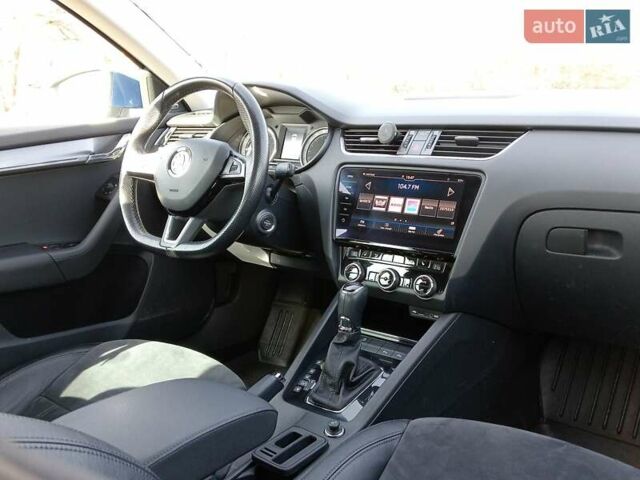 Синий Шкода Октавия, объемом двигателя 1.6 л и пробегом 243 тыс. км за 15700 $, фото 17 на Automoto.ua