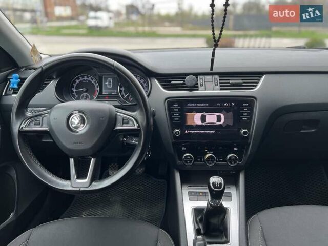 Синій Шкода Октавія, об'ємом двигуна 1.6 л та пробігом 225 тис. км за 13300 $, фото 20 на Automoto.ua