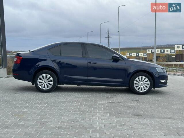 Синий Шкода Октавия, объемом двигателя 1.4 л и пробегом 184 тыс. км за 11900 $, фото 2 на Automoto.ua