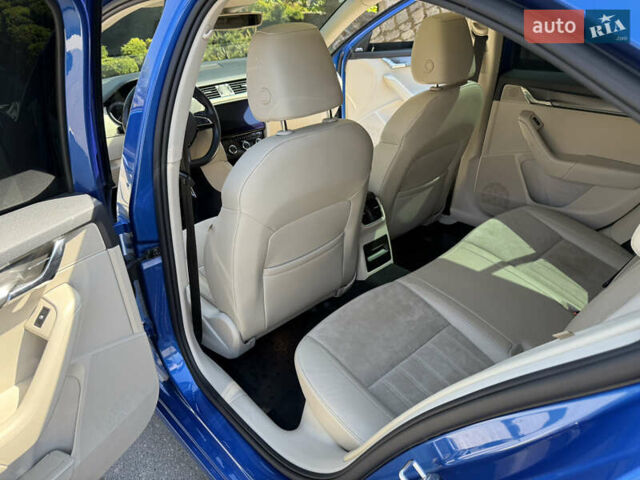 Синий Шкода Октавия, объемом двигателя 1.6 л и пробегом 185 тыс. км за 20500 $, фото 6 на Automoto.ua