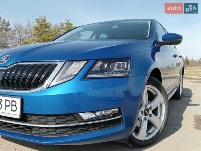 Синий Шкода Октавия, объемом двигателя 1.6 л и пробегом 243 тыс. км за 15700 $, фото 10 на Automoto.ua