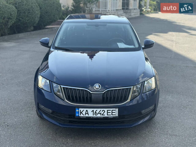 Синій Шкода Октавія, об'ємом двигуна 1.4 л та пробігом 180 тис. км за 11799 $, фото 3 на Automoto.ua