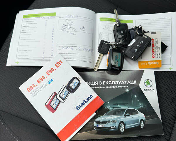 Шкода Октавия 2017 в Киеве на Automoto.ua Синий Шкода Октавия, объемом двигателя 1.8 л и пробегом 130 тыс. км за 16000 $, фото 25 на Automoto.ua
