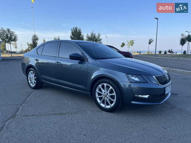 Синий Шкода Октавия, объемом двигателя 1.4 л и пробегом 205 тыс. км за 14800 $, фото 17 на Automoto.ua