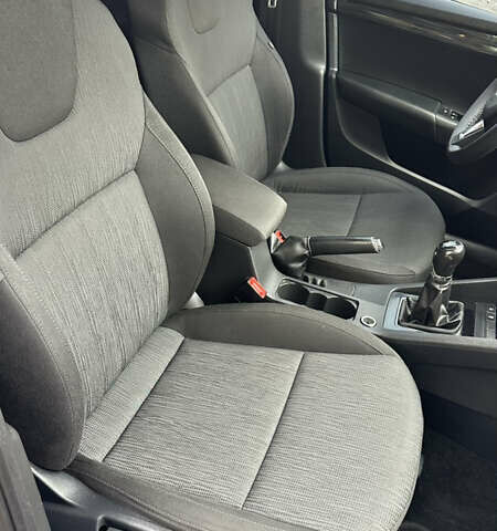 Синий Шкода Октавия, объемом двигателя 1.4 л и пробегом 177 тыс. км за 12999 $, фото 27 на Automoto.ua