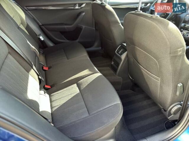 Синий Шкода Октавия, объемом двигателя 1.97 л и пробегом 154 тыс. км за 16800 $, фото 12 на Automoto.ua