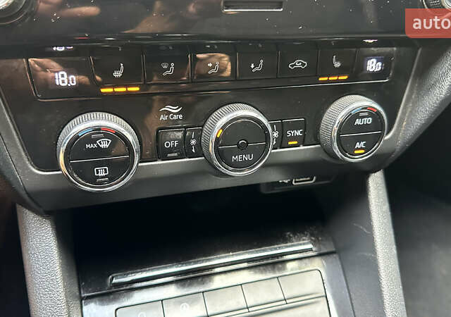 Синий Шкода Октавия, объемом двигателя 1.4 л и пробегом 177 тыс. км за 12999 $, фото 33 на Automoto.ua