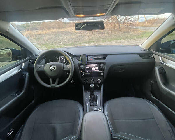 Синій Шкода Октавія, об'ємом двигуна 1.6 л та пробігом 199 тис. км за 13350 $, фото 14 на Automoto.ua