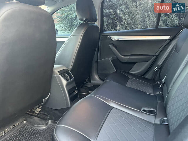 Синий Шкода Октавия, объемом двигателя 1.4 л и пробегом 205 тыс. км за 14800 $, фото 23 на Automoto.ua