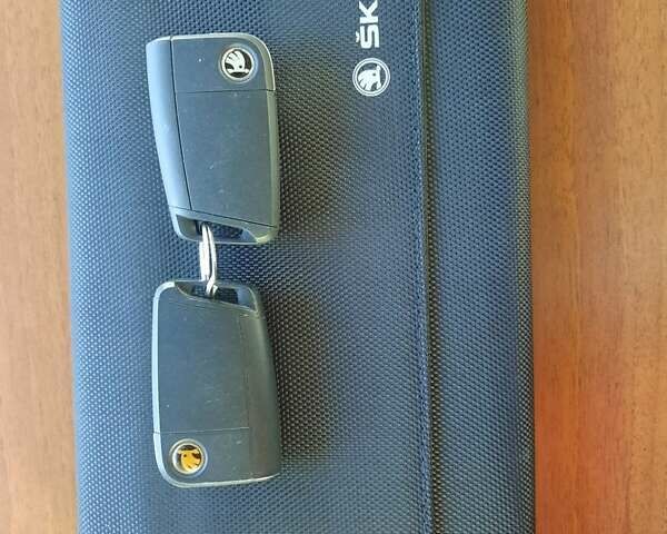 Синий Шкода Октавия, объемом двигателя 1.4 л и пробегом 140 тыс. км за 14599 $, фото 21 на Automoto.ua