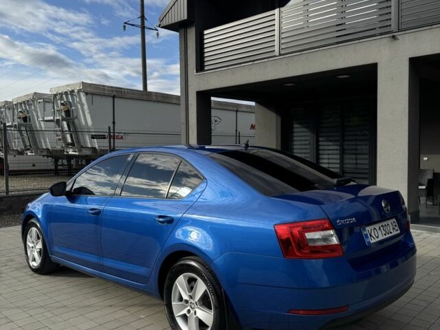 Синий Шкода Октавия, объемом двигателя 1.6 л и пробегом 265 тыс. км за 11700 $, фото 4 на Automoto.ua