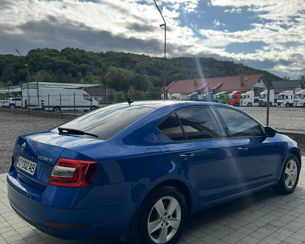 Синій Шкода Октавія, об'ємом двигуна 1.6 л та пробігом 258 тис. км за 12500 $, фото 7 на Automoto.ua