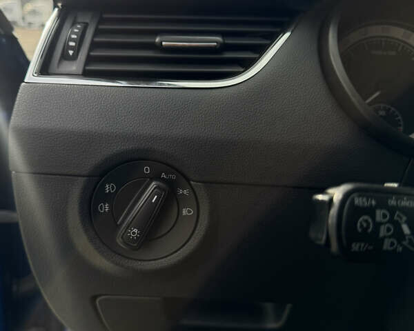 Синій Шкода Октавія, об'ємом двигуна 1.6 л та пробігом 258 тис. км за 12500 $, фото 15 на Automoto.ua