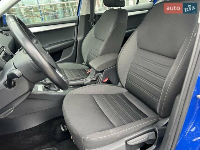 Синій Шкода Октавія, об'ємом двигуна 1.4 л та пробігом 137 тис. км за 15472 $, фото 9 на Automoto.ua