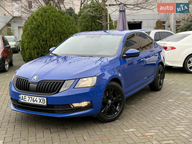 Синій Шкода Октавія, об'ємом двигуна 1.4 л та пробігом 345 тис. км за 10899 $, фото 7 на Automoto.ua