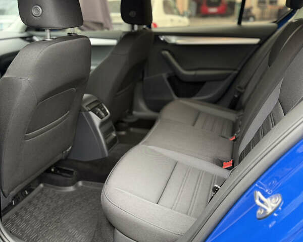 Синій Шкода Октавія, об'ємом двигуна 1.4 л та пробігом 345 тис. км за 10899 $, фото 30 на Automoto.ua