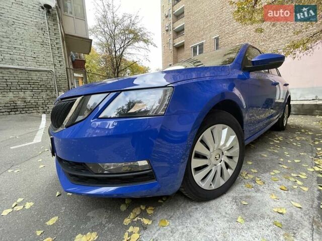 Синий Шкода Октавия, объемом двигателя 1.4 л и пробегом 112 тыс. км за 14900 $, фото 4 на Automoto.ua