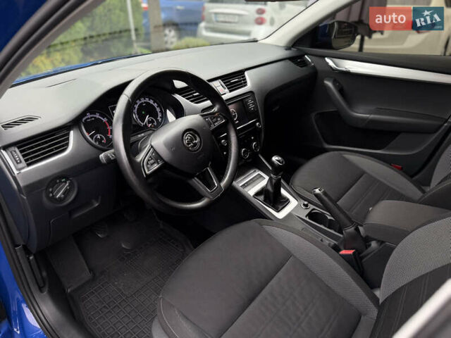 Синій Шкода Октавія, об'ємом двигуна 1.4 л та пробігом 345 тис. км за 10899 $, фото 23 на Automoto.ua