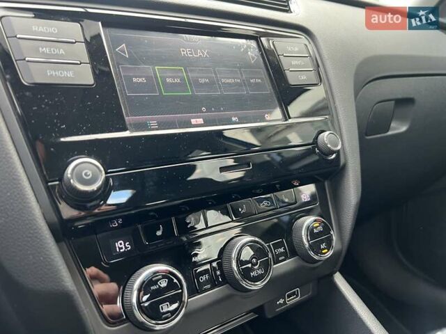 Синій Шкода Октавія, об'ємом двигуна 1.4 л та пробігом 137 тис. км за 15472 $, фото 30 на Automoto.ua