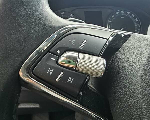 Синий Шкода Октавия, объемом двигателя 1.4 л и пробегом 107 тыс. км за 19999 $, фото 12 на Automoto.ua