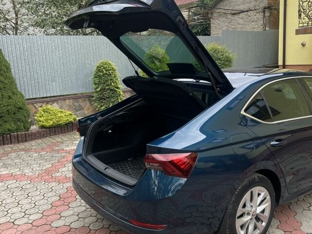 Синий Шкода Октавия, объемом двигателя 2 л и пробегом 63 тыс. км за 27900 $, фото 3 на Automoto.ua